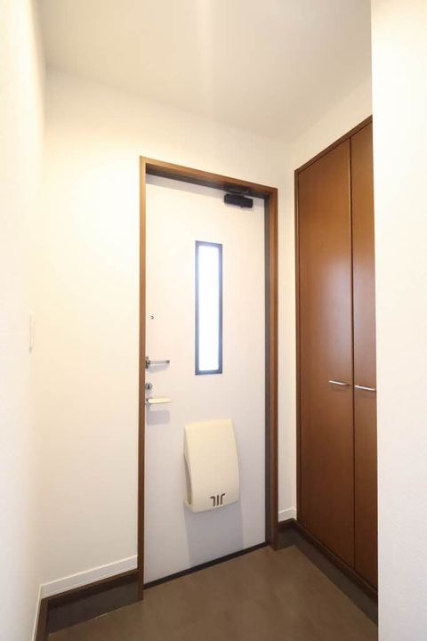 広島県広島市南区東霞町(アパート)の賃貸物件の玄関