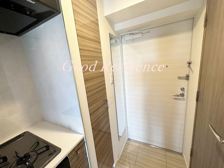 グランド・ガーラ横浜新子安の玄関