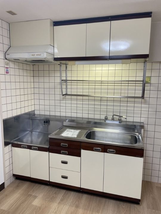 静岡県浜松市中央区北寺島町(マンション)の賃貸物件のキッチン