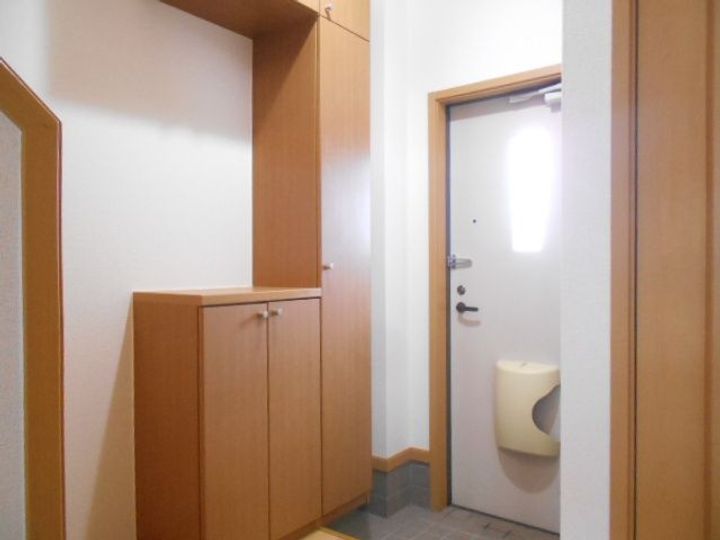 岐阜県岐阜市上土居4(アパート)の賃貸物件の玄関
