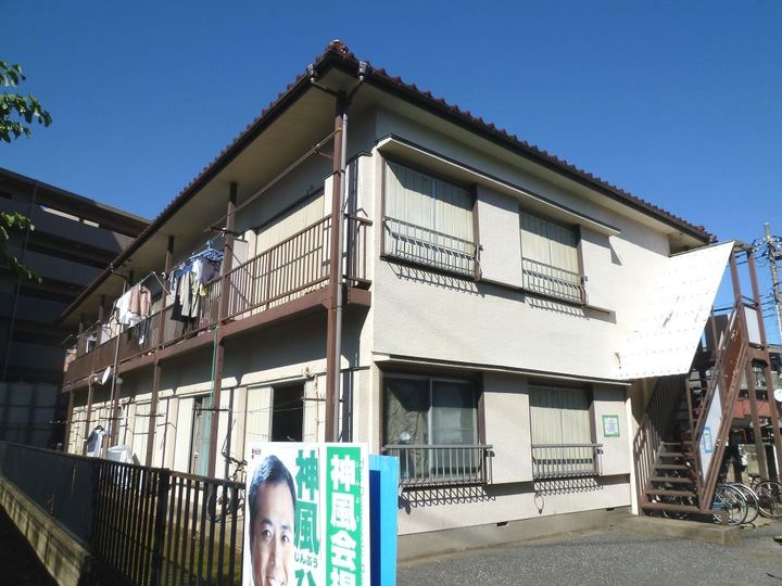栄ハイツの外観