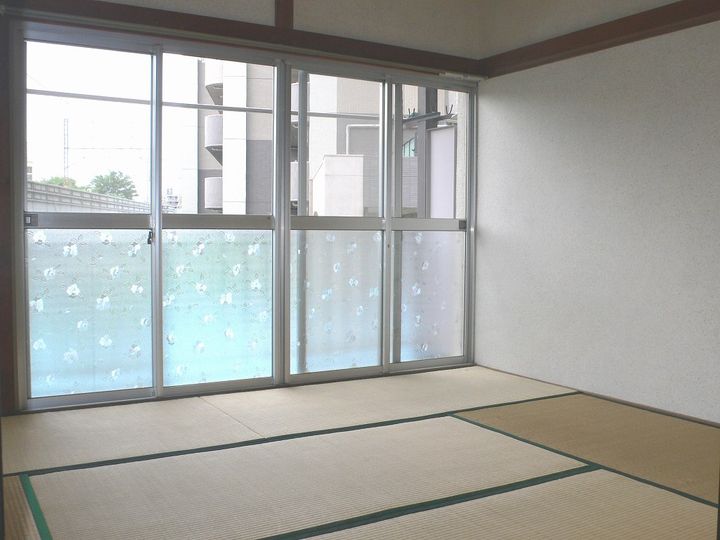 栄ハイツの居間