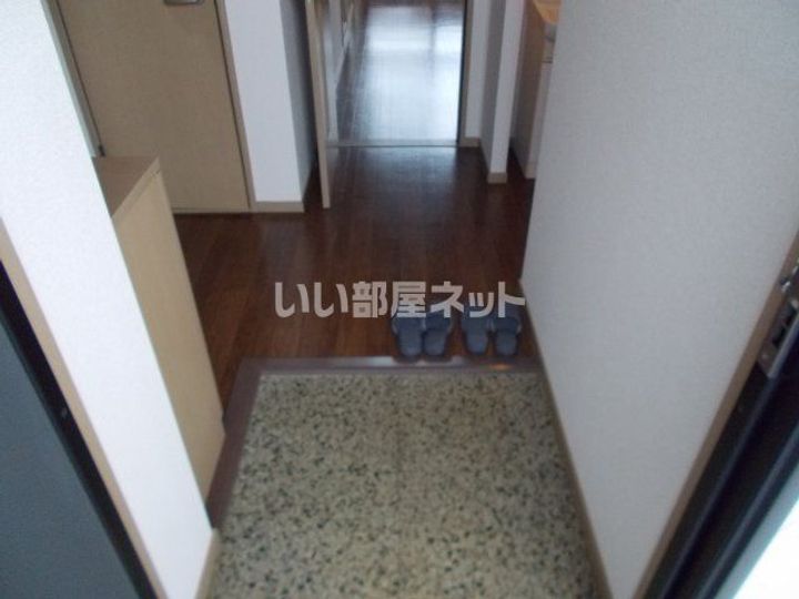 三重県伊賀市ゆめが丘6(アパート)の賃貸物件の玄関