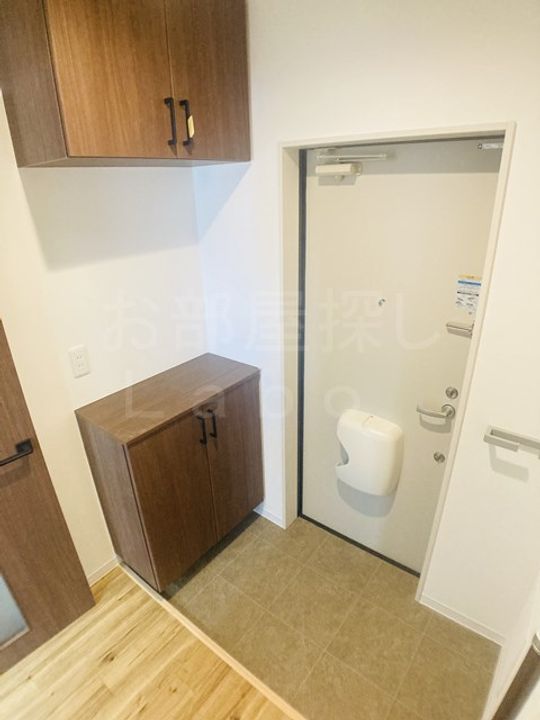 神奈川県小田原市堀之内(アパート)の賃貸物件の玄関