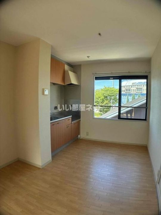 兵庫県加東市上中2(アパート)の賃貸物件の居間