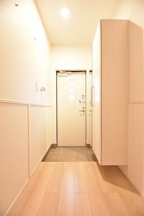福島県郡山市安積町日出山字一本松(アパート)の賃貸物件の玄関