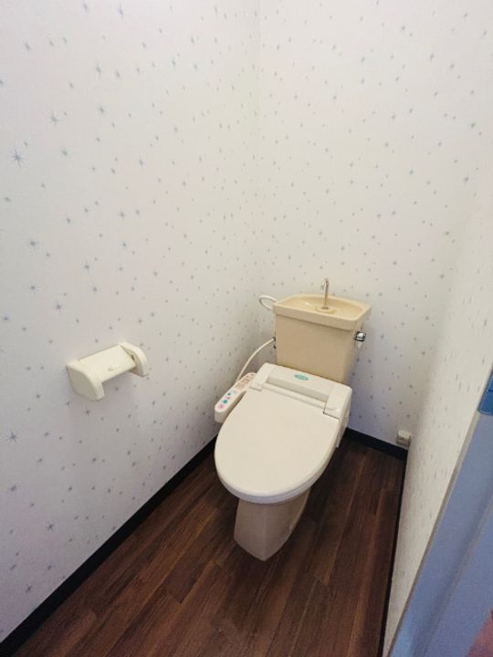 ナヴィール岩船の内装