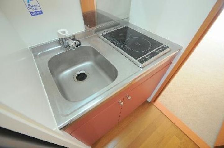 レオパレスすずらんのキッチン