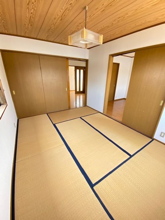 島根県出雲市上塩冶町(一戸建)の賃貸物件の居間