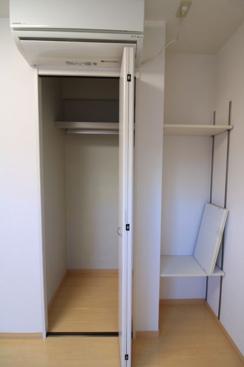 ウィスティリア照国の内装