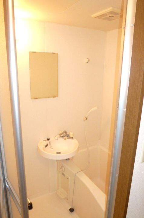 ヴィラージュIの風呂