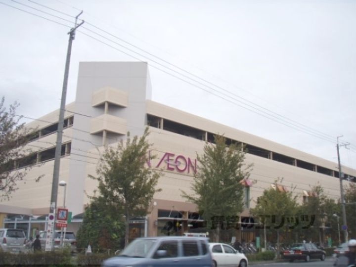 レオパレスブレッシングの周辺