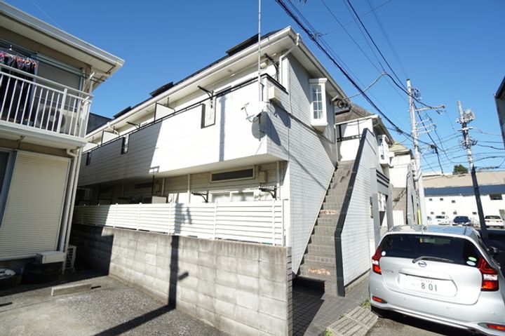 レオパレスT&Y稲田堤の外観