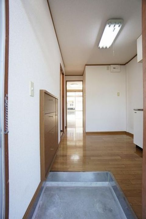 カレッジスクエア松島の玄関