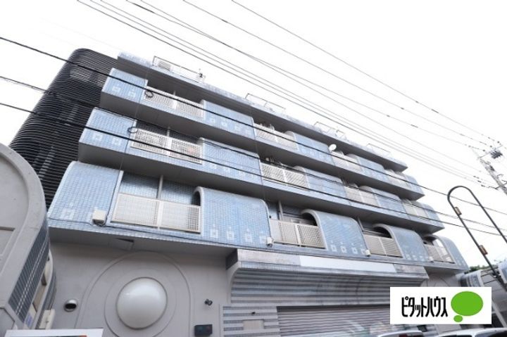 スターアークIIの外観