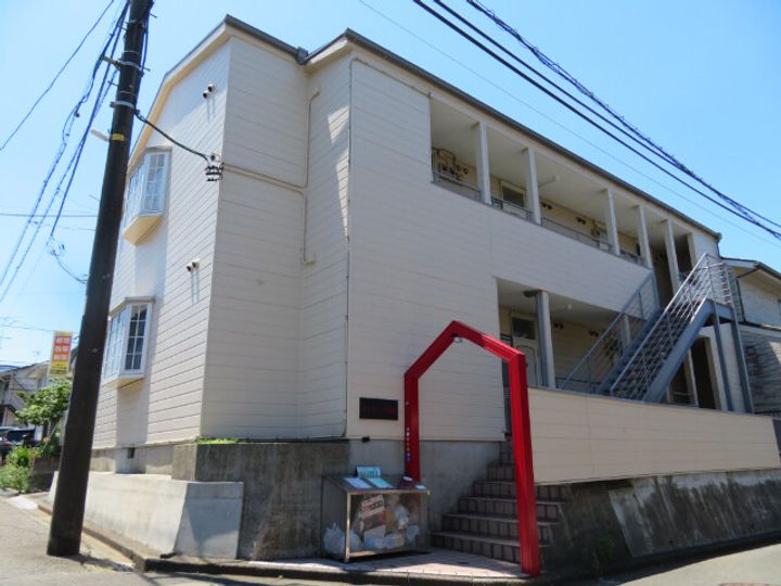 エクセレント鴨居の外観