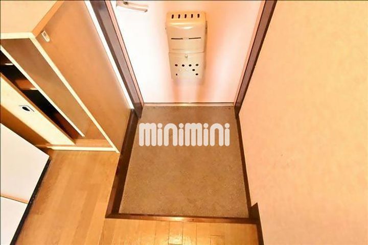 パピヨン渓北の玄関