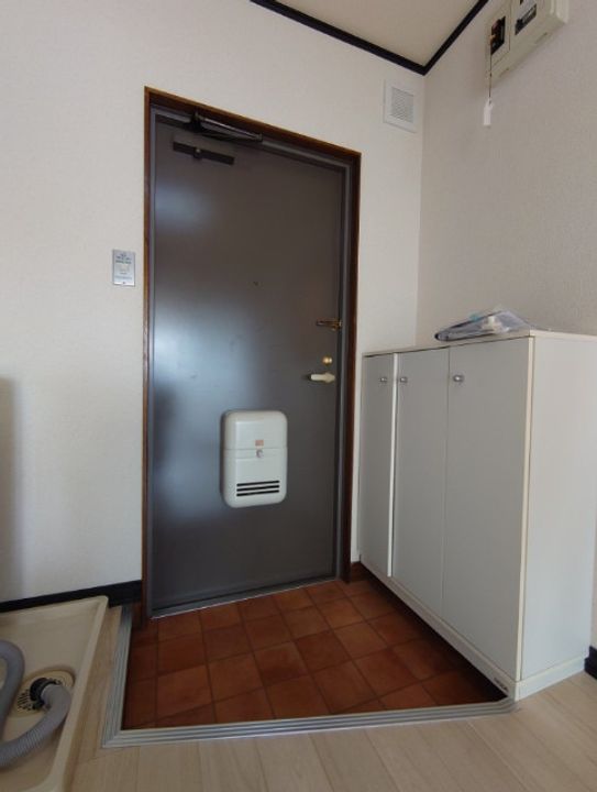 静岡県浜松市浜名区細江町中川(アパート)の賃貸物件の玄関