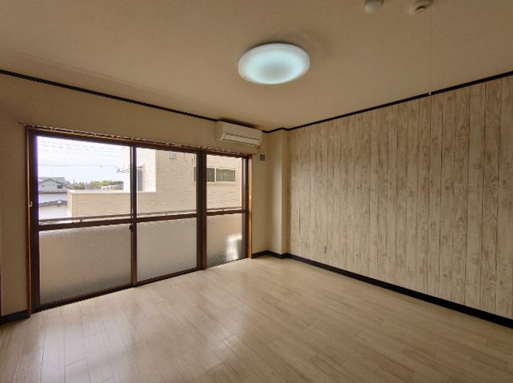 静岡県浜松市浜名区細江町中川(アパート)の賃貸物件の居間