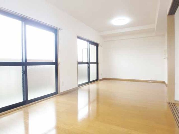 風の杜2号館の居間