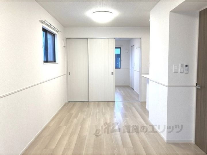 クレール丹波篠山1の居間