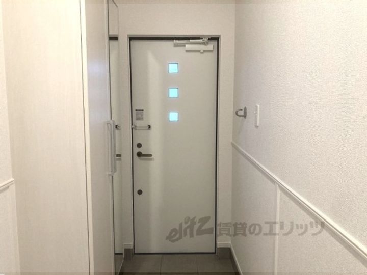 クレール丹波篠山1の玄関