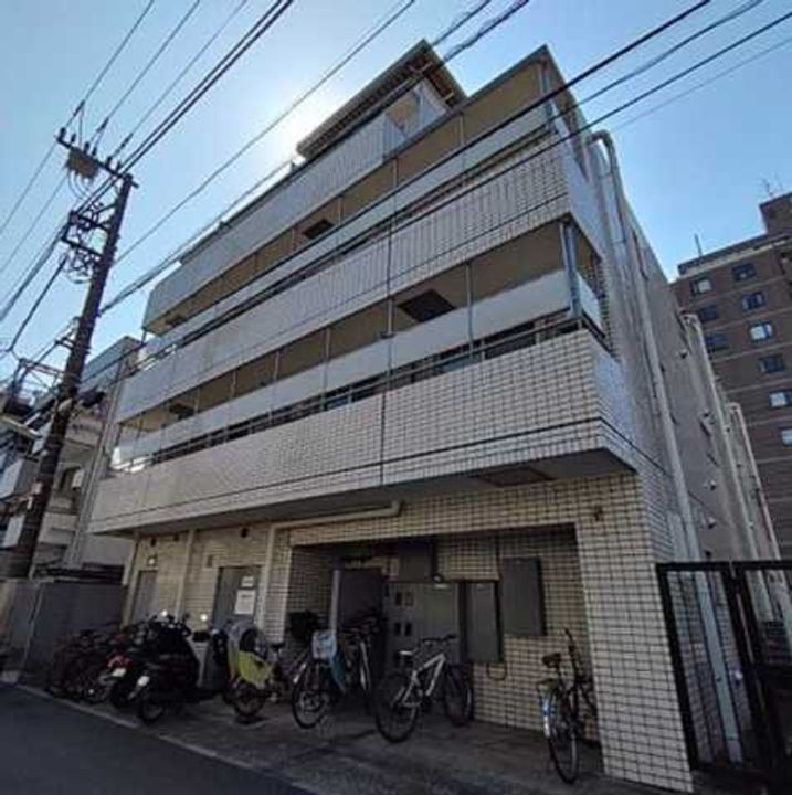 ハナブサマンションの外観