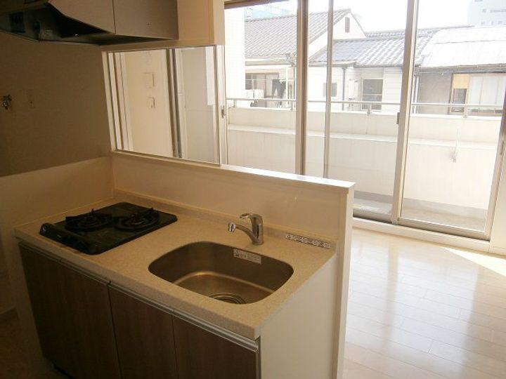 レジュールアッシュ梅田WESTのキッチン
