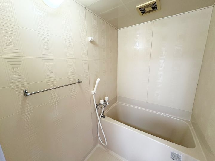 鈴与ウエストの風呂