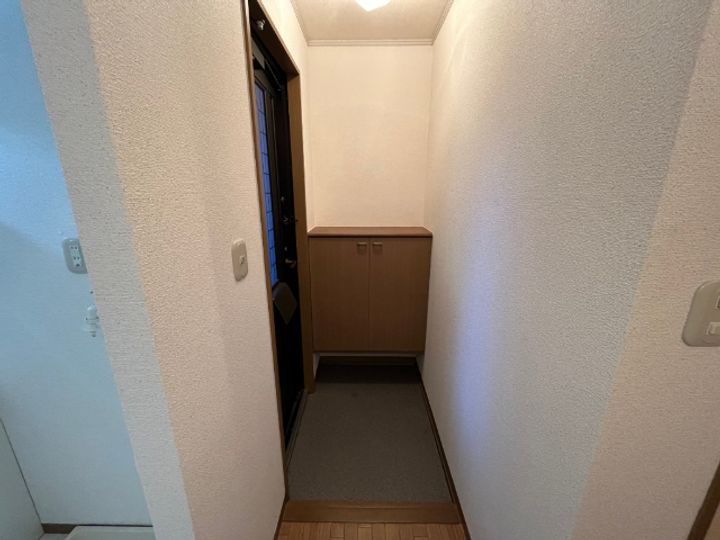 アポロタウン Fの玄関