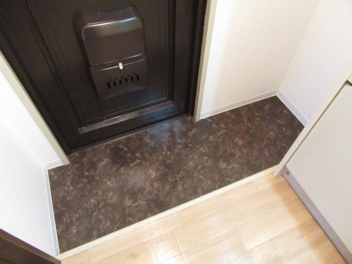 大進マンションの玄関