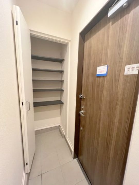 東京都品川区西品川2(マンション)の賃貸物件の玄関