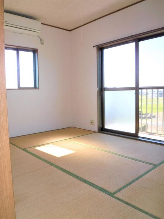 クローバーの居間