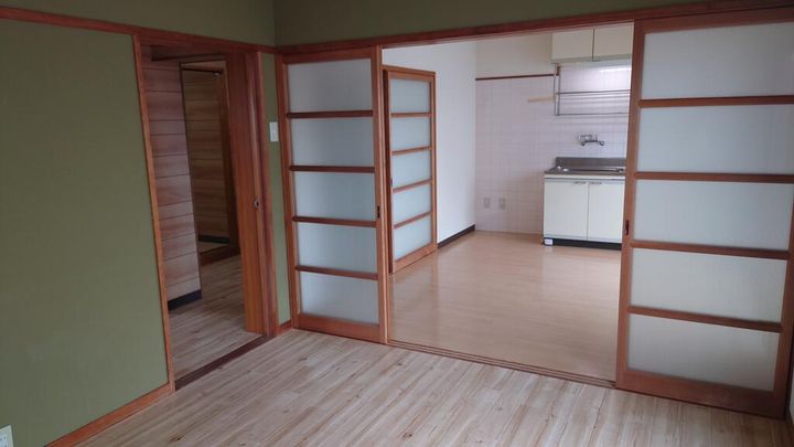 CITYハイツ 第1-301号の居間