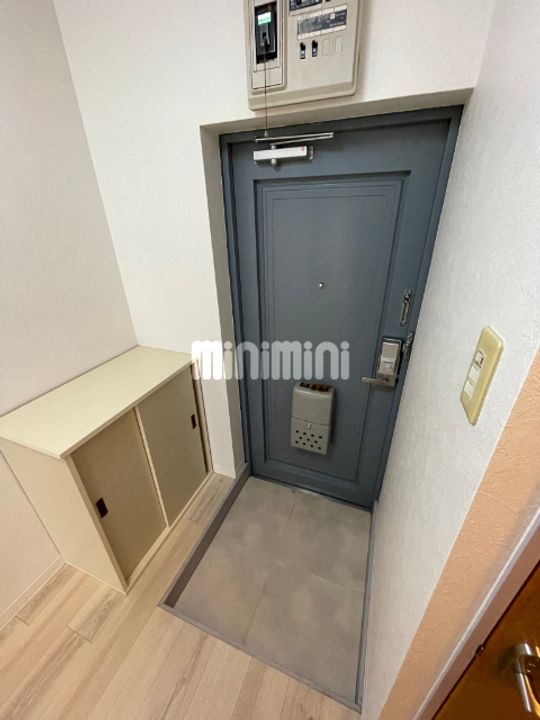 フランクVの玄関