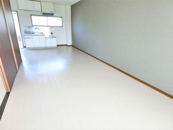 千葉県茂原市鷲巣(マンション)の賃貸物件の居間