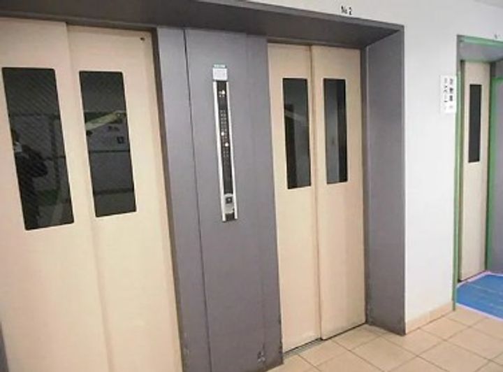 東建柏木マンションの地図