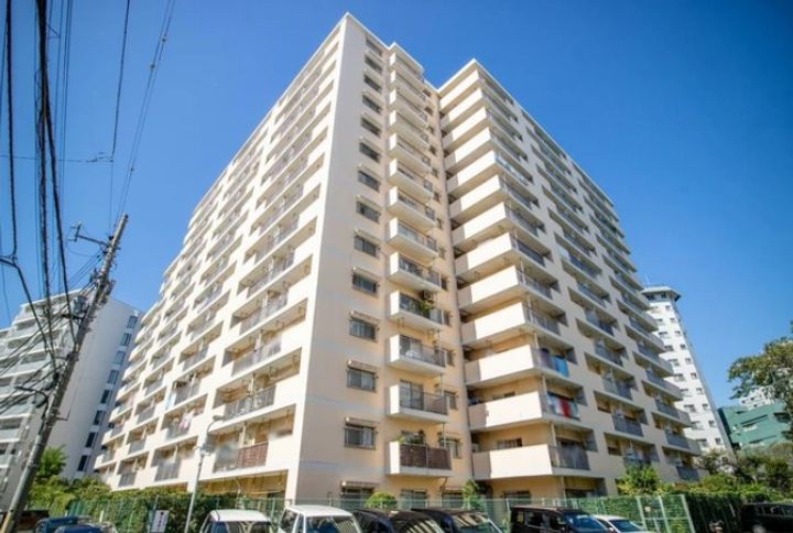 東建柏木マンションの外観