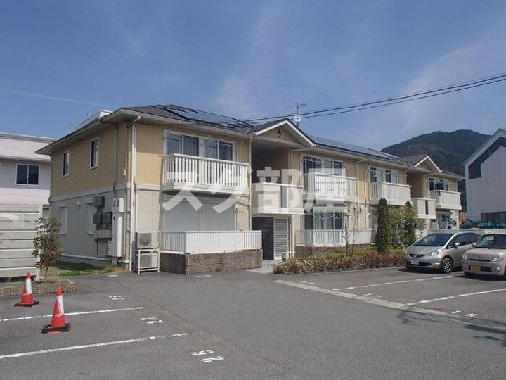 レーブ プレミール II番館の外観