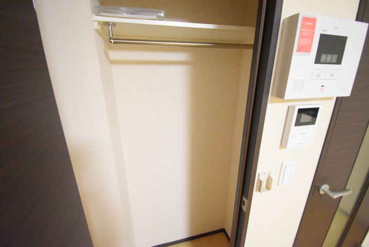 神奈川県横浜市神奈川区西寺尾4(マンション)の賃貸物件の内装