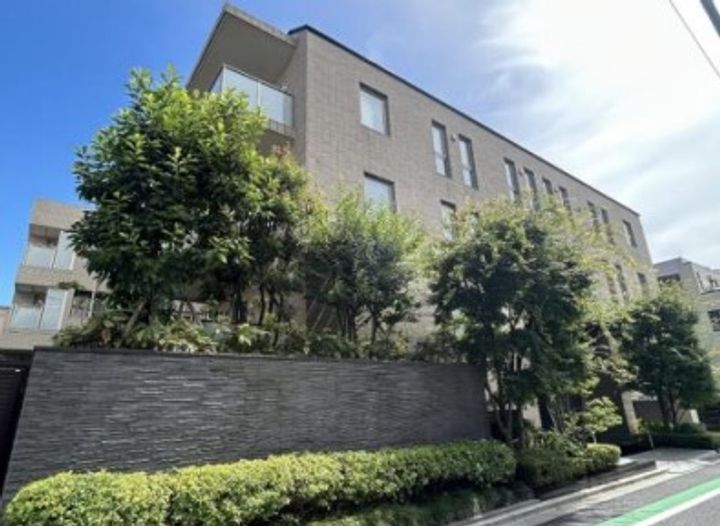 東京都新宿区北町(マンション)の賃貸物件の外観