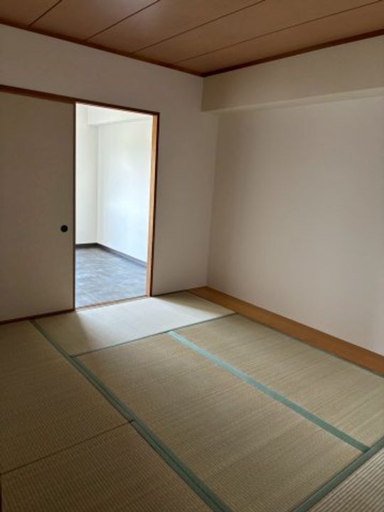 ハピネス見野の居間