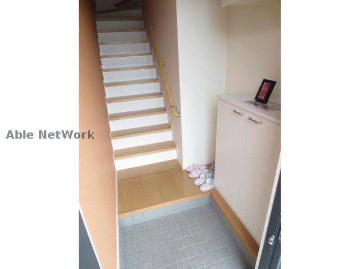 シャーメゾン丘A・Bの玄関