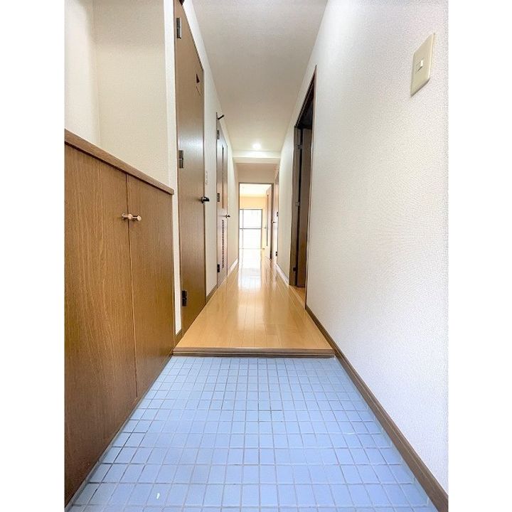 チェリー尾ノ上の玄関