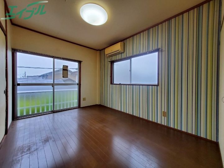 ときわ2丁目ハイツの居間