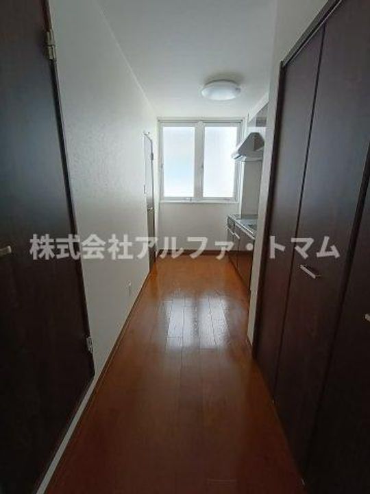 LEEZEN常磐の内装