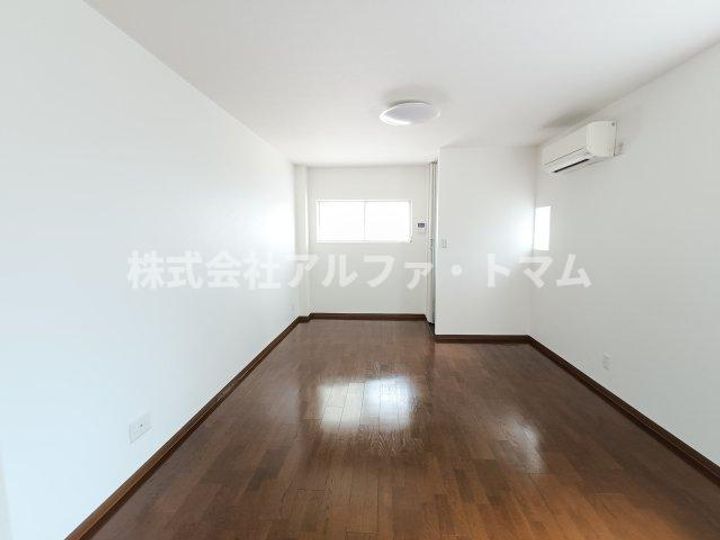 LEEZEN常磐の居間