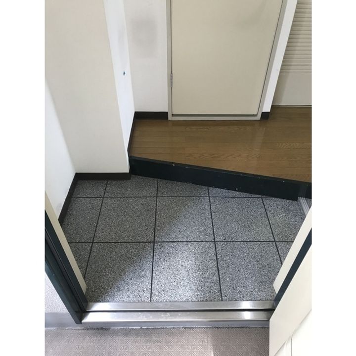 ラガールあびこの玄関