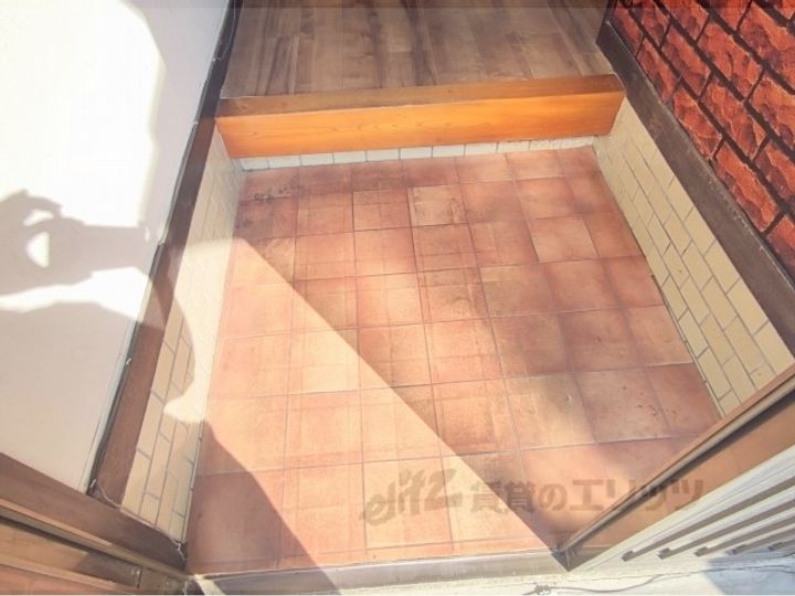 滋賀県大津市稲津1(一戸建)の賃貸物件の玄関