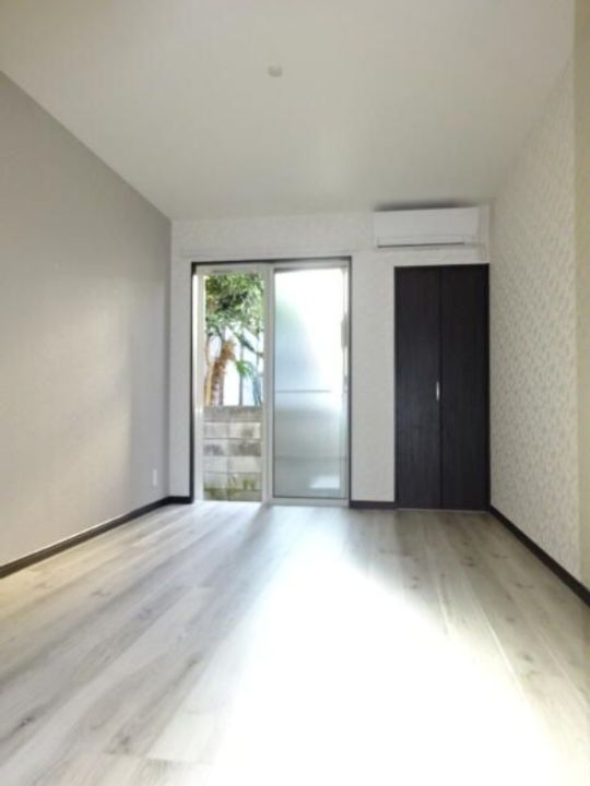 千葉県八千代市八千代台東5(アパート)の賃貸物件の居間